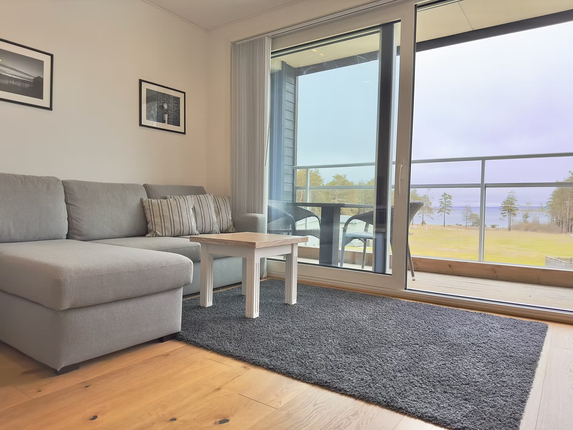 Standard Apartment – slide 4